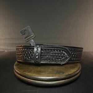 Safariland 942 Contoured Duty Belt Size 28" Buckleless Sam Browne Basketweave